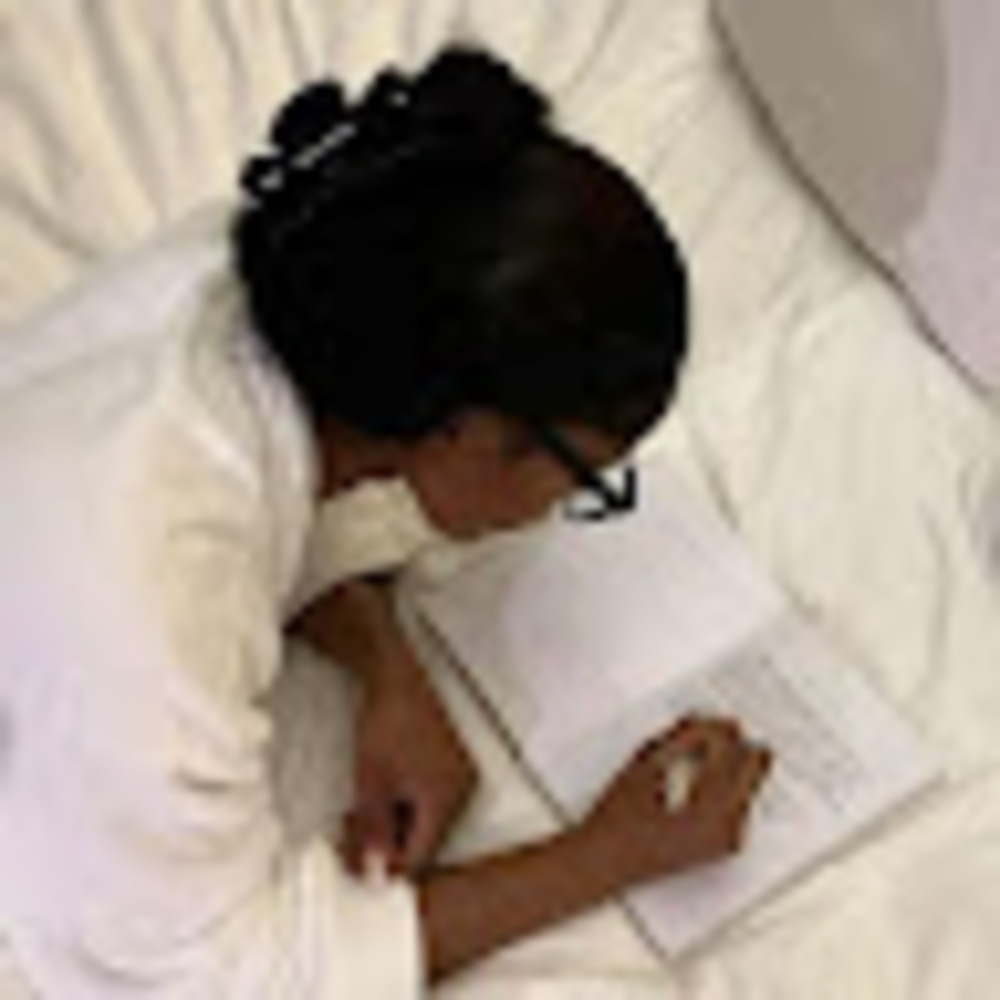 Meet your Posher, Muna